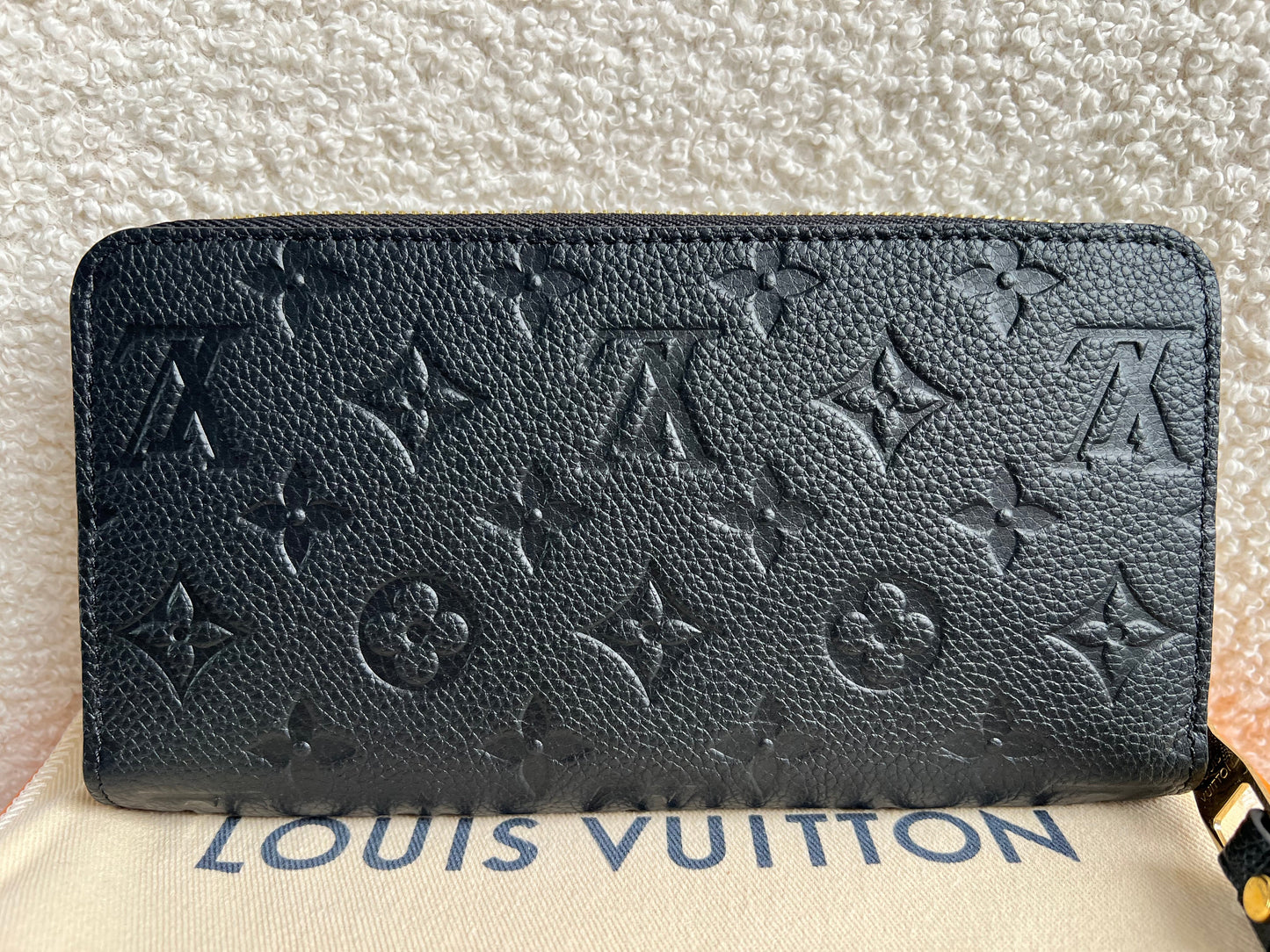 Louis Vuitton Zippy Wallet in Black Empreinte (RRP £790)