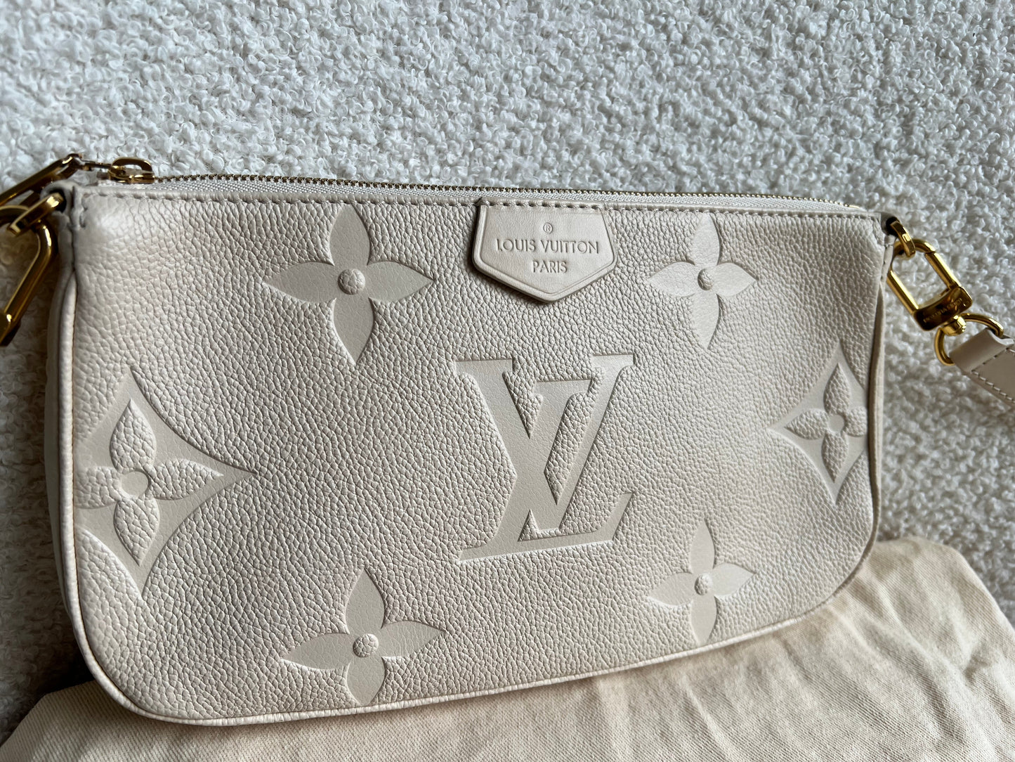 Louis Vuitton Multi Pochette Accessoires Creme Empreinte (RRP £2140)