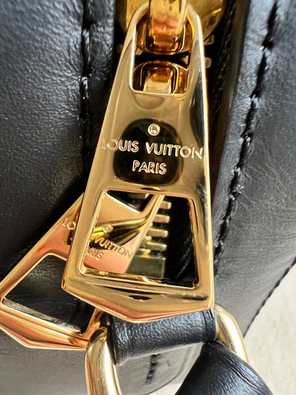 Louis Vuitton Saintonge Black and Monogram