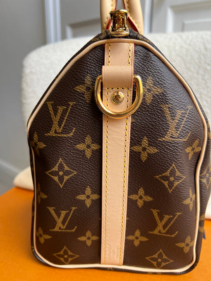 Louis Vuitton Speedy 25 Bandouliere Monogram (RRP £1,470)