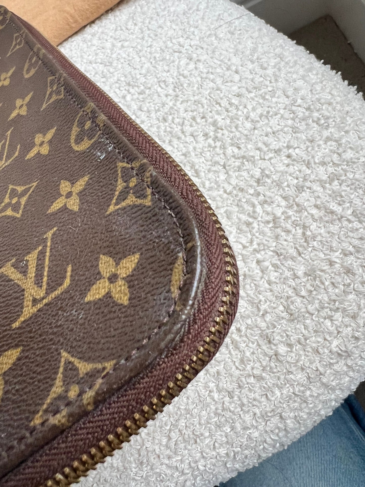 Louis Vuitton Monogram Poch Documents Portfolio Case 39