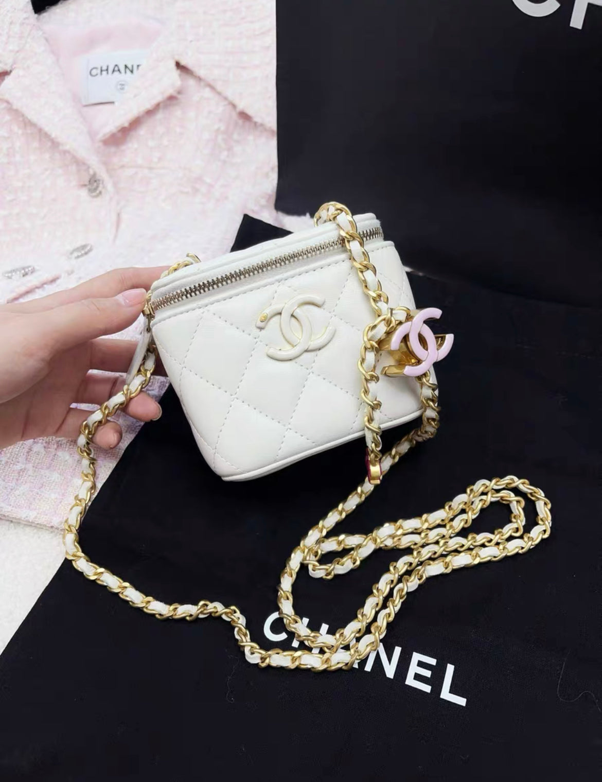 Chanel 24A Pink Enamel Double C White Leather Gold Chain Vanity Case Bag