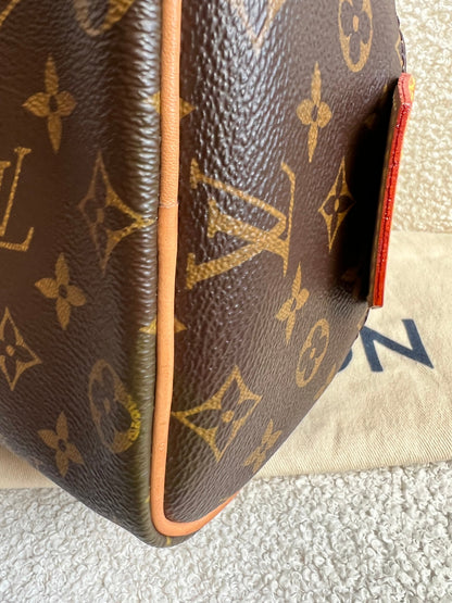 Louis Vuitton Dopp Kit Toilet Pouch Monogram (RRP £780)