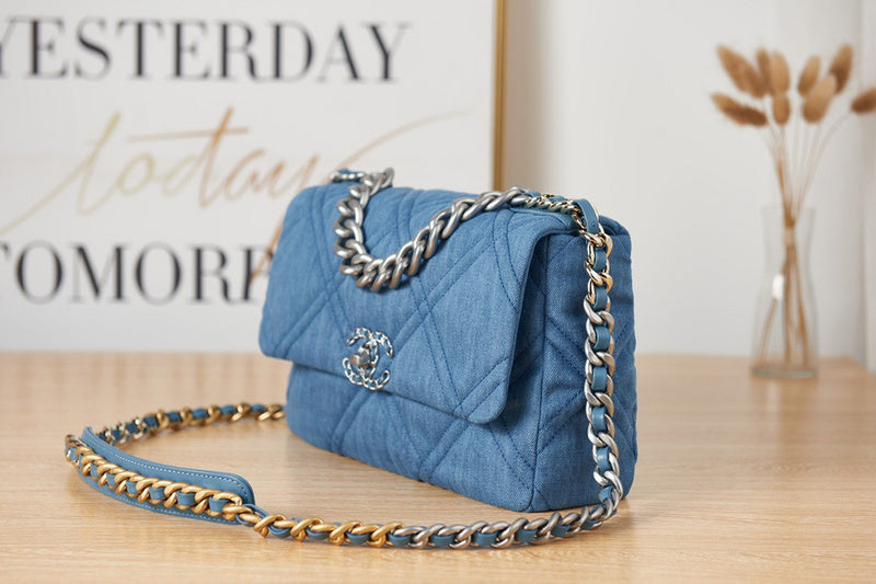 Chanel Luxury Handbag Style 459