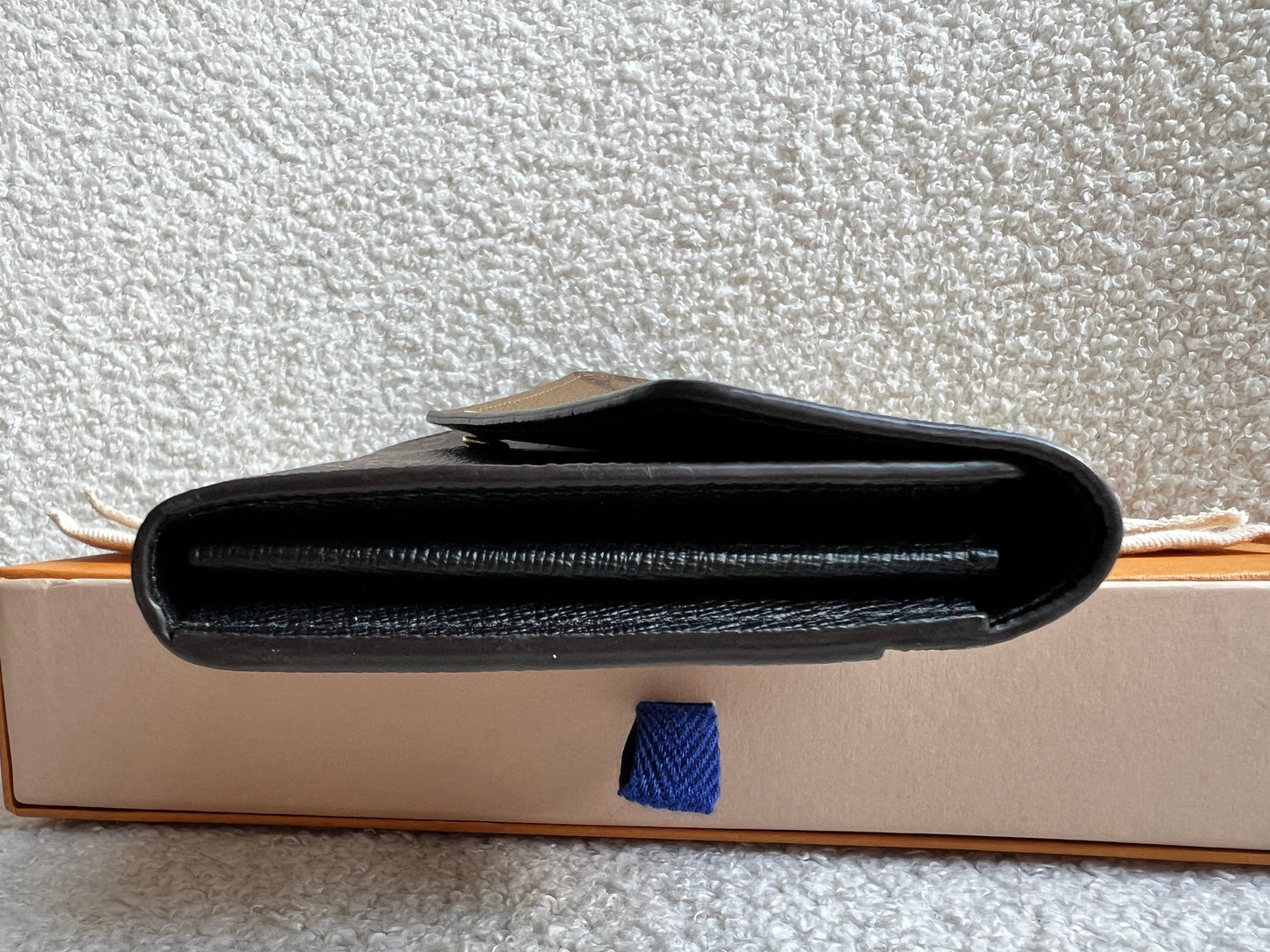 Louis Vuitton Sarah Wallet in reverse Monogram and Brown (RRP £550)