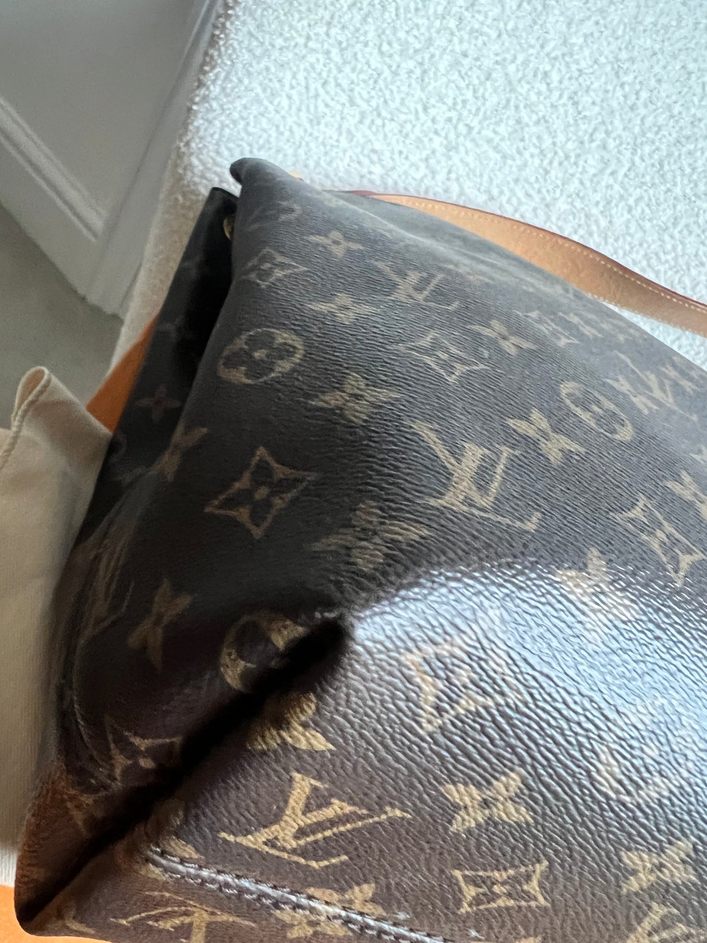 Louis Vuitton Graceful MM Monogram (RRP £1,420)