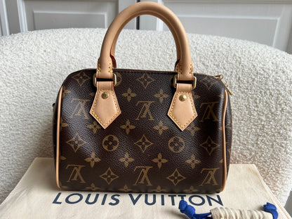 Louis Vuitton Speedy Monogram Bandouliere 20 (RRP £1650)