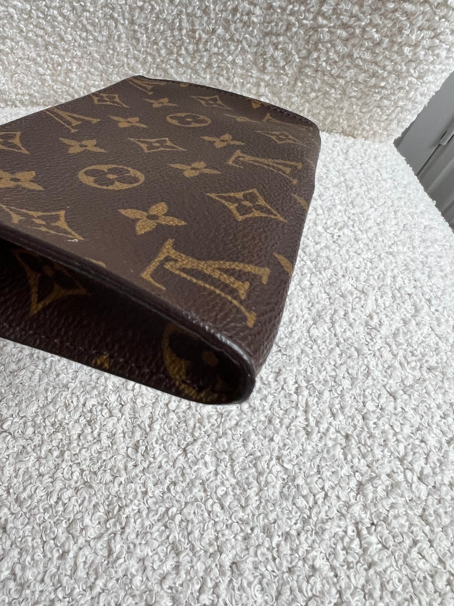Louis Vuitton Pouch in Monogram