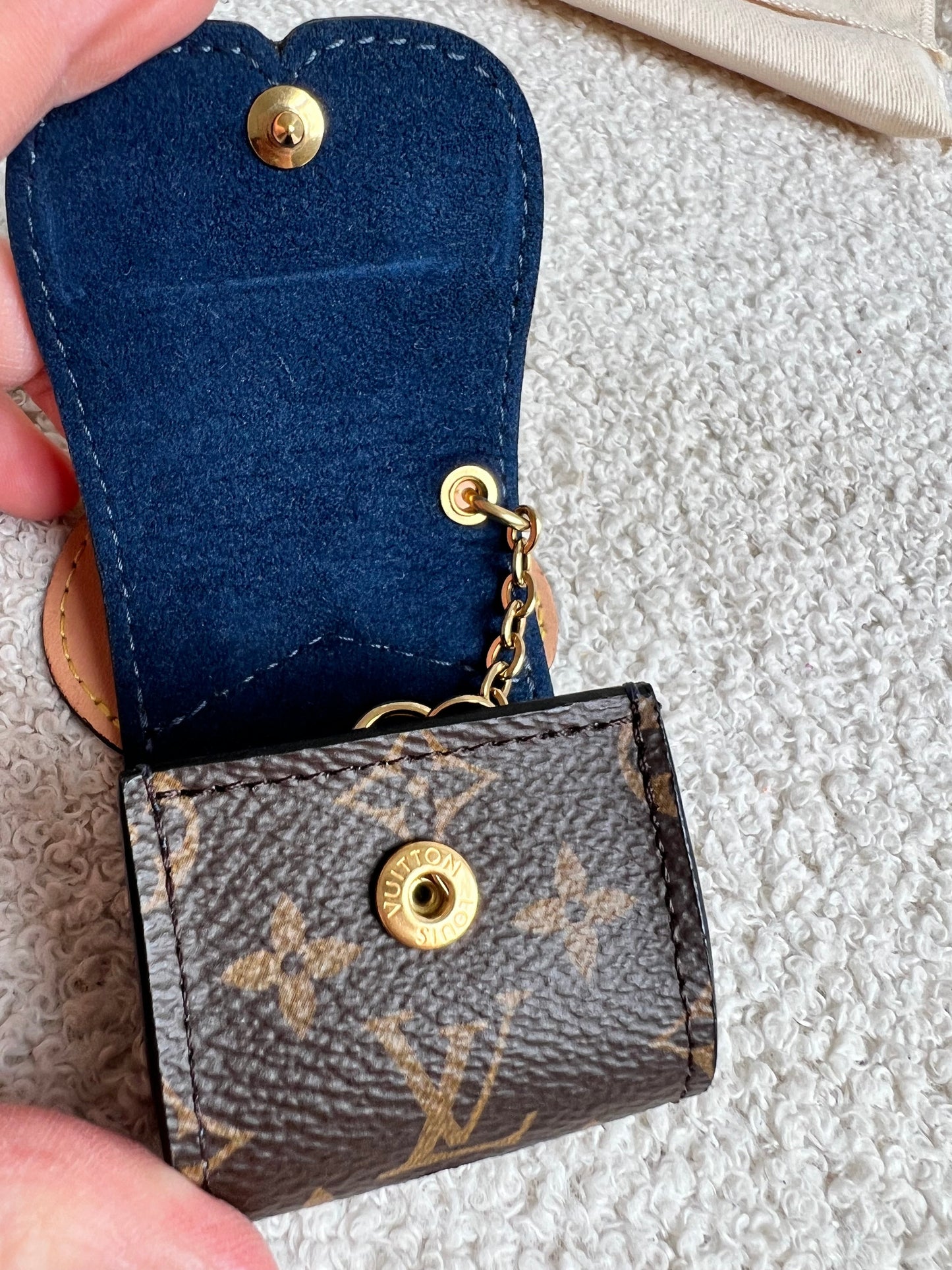 Louis Vuitton Monogram Mouse airpods Case (RRP £350)