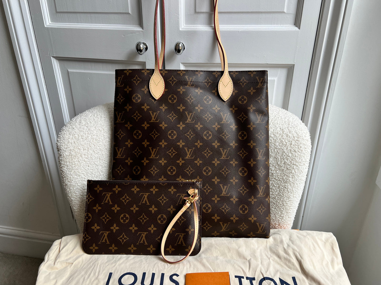 Louis Vuitton Carry It Tote