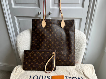 Louis Vuitton Carry It Tote