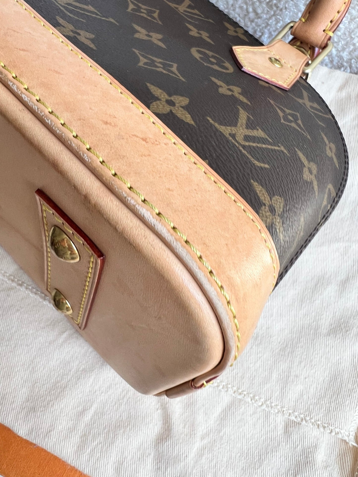 Louis Vuitton Alma BB Monogram (RRP £1,430)