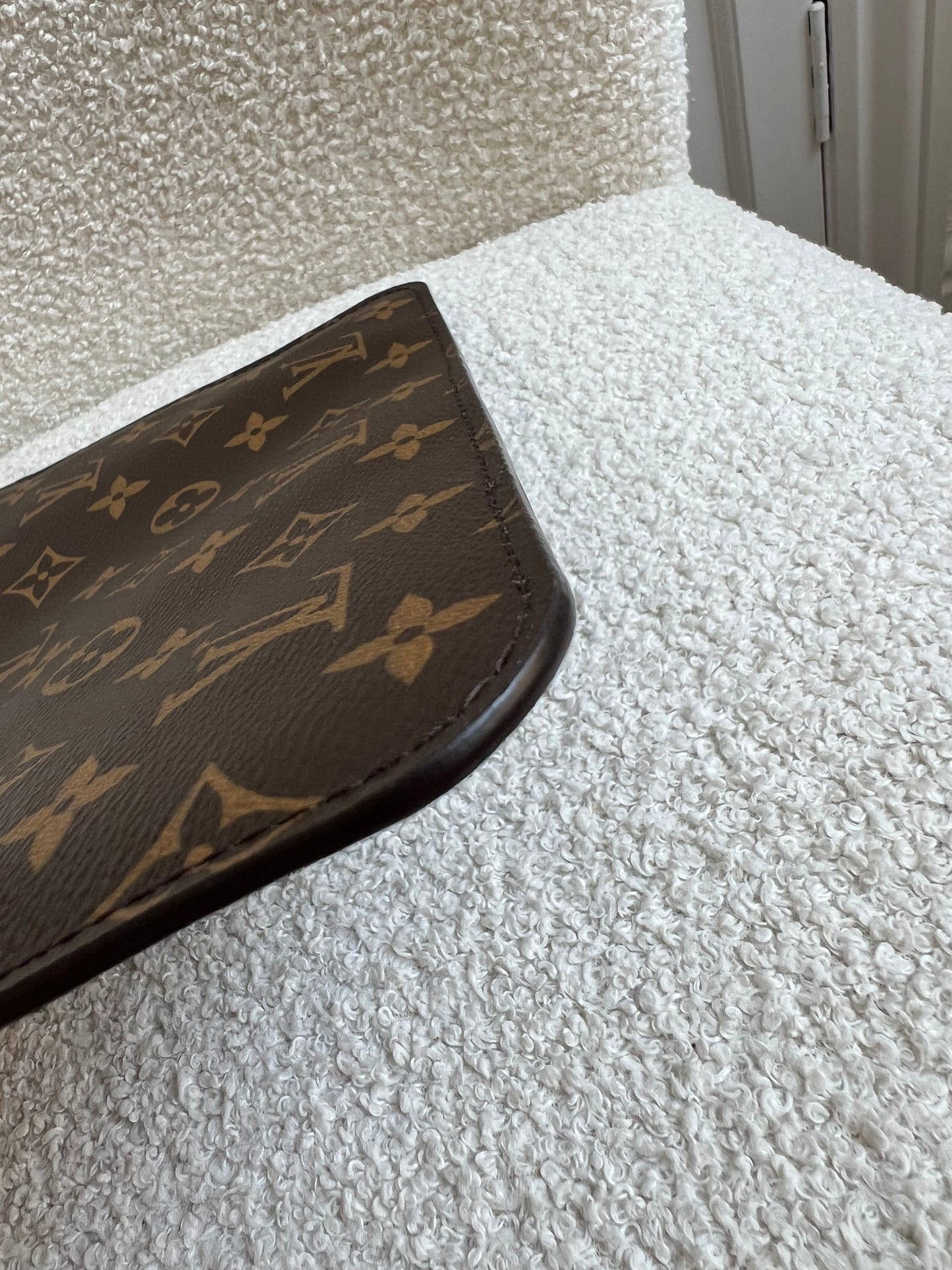 Louis Vuitton Pouch in Monogram