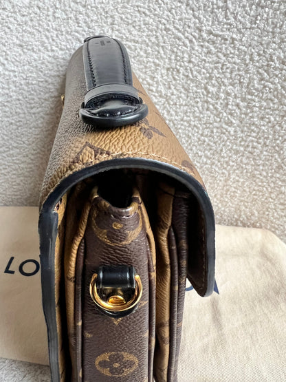 Louis Vuitton Pochette Metis Reverse Monogram (RRP £2,020)