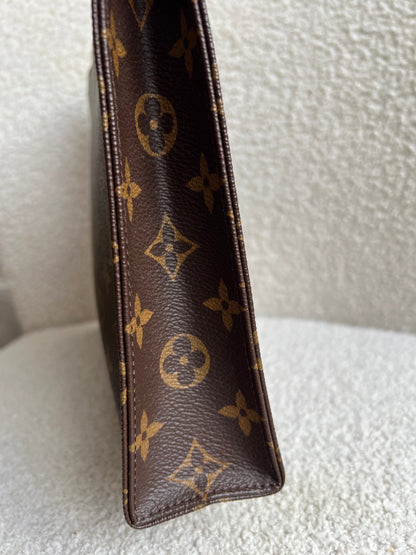 Louis Vuitton Large Toiletry Pouch Monogram