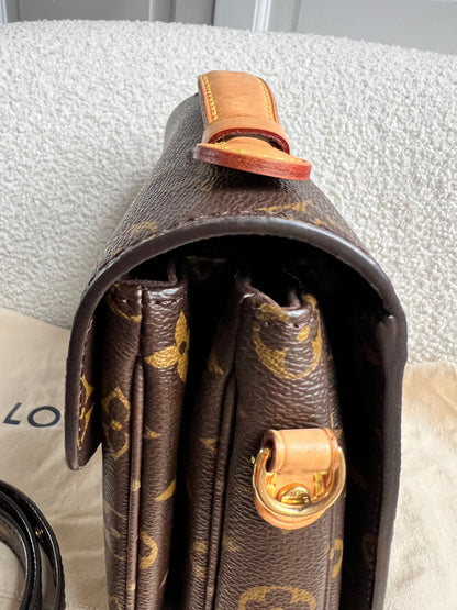 Louis Vuitton Pochette Metis Monogram (RRP £2,020)