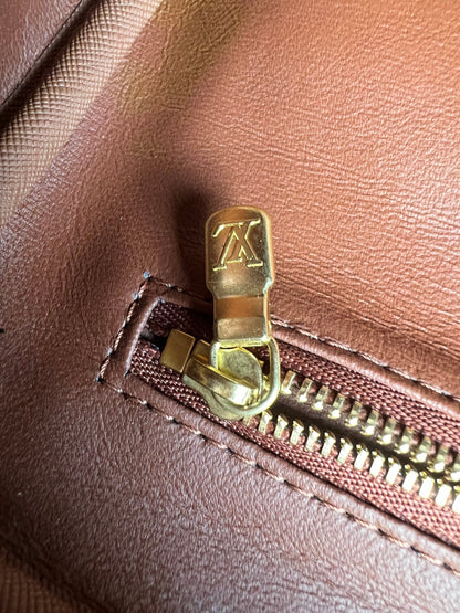 Louis Vuitton Dopp Kit Toilet Pouch Monogram (RRP £780)