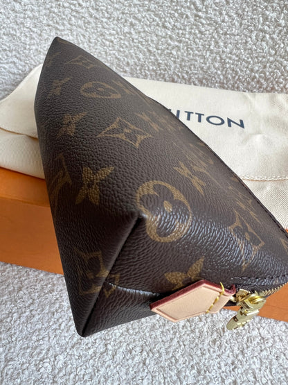 Louis Vuitton Cosmetic Pouch PM Monogram (RRP £425)