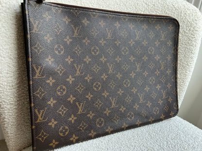 Louis Vuitton Monogram Poch Documents Portfolio Case 39