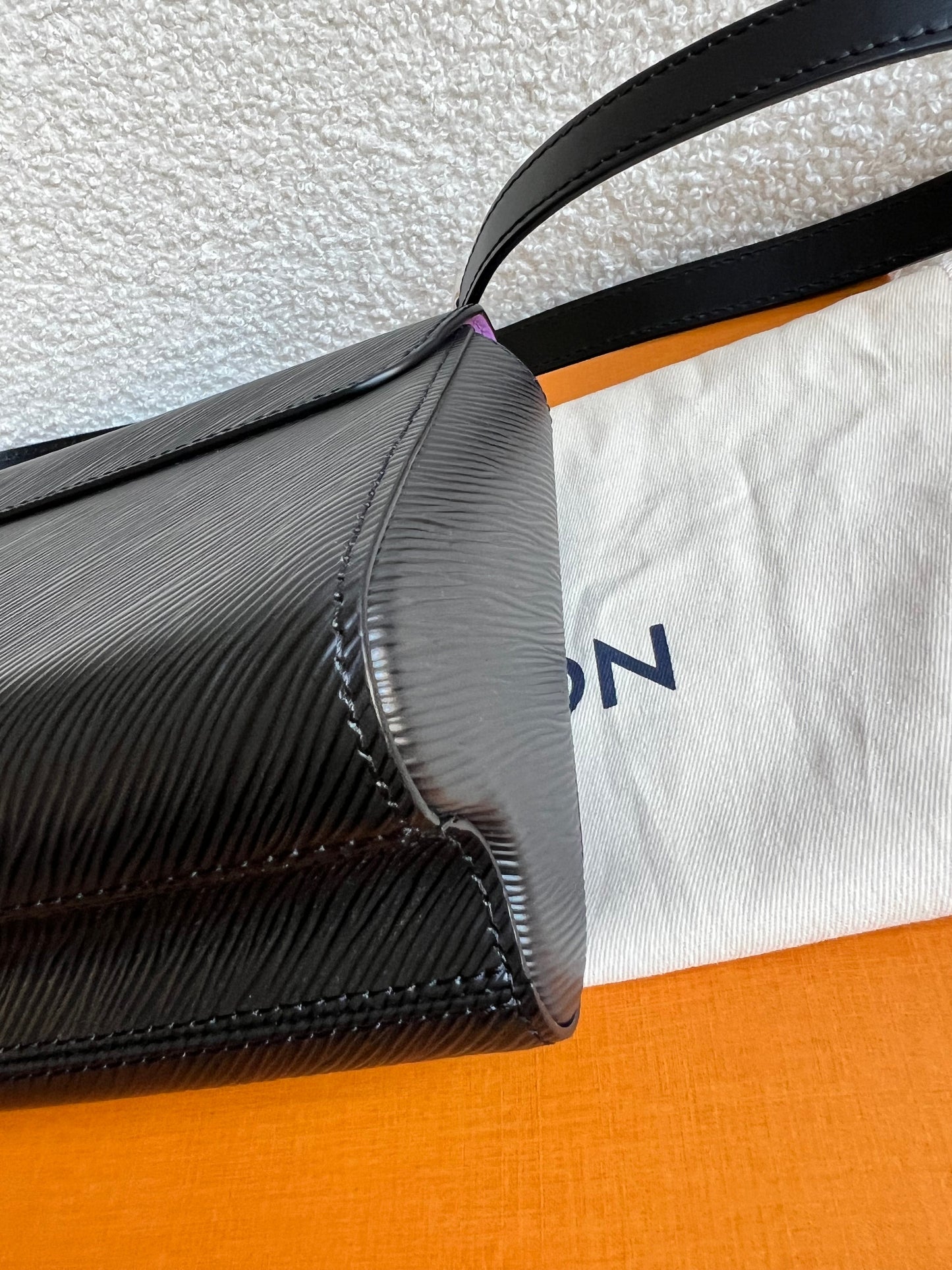 Louis Vuitton Black Triple Chain Twist MM Shoulder Bag (RRP £3550)