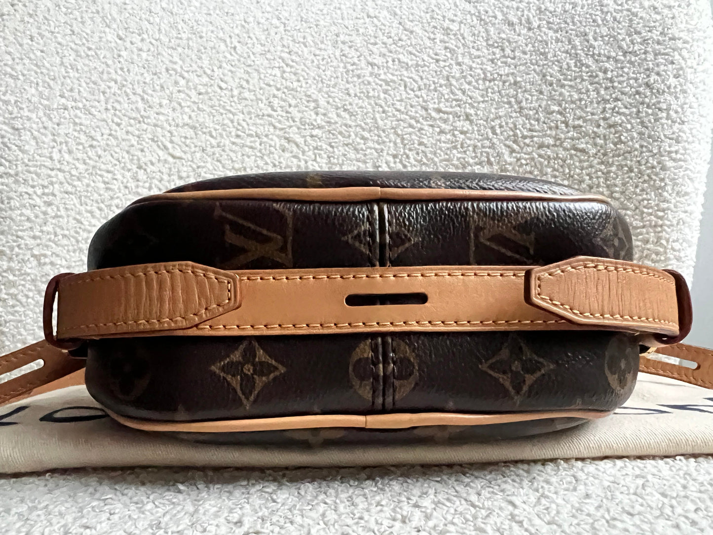 Louis Vuitton Boite Chapeau Souple MM (RRP £2320)
