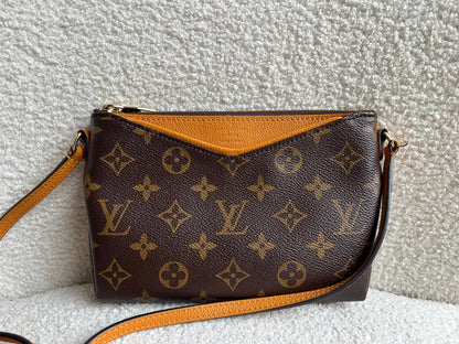 Louis Vuitton Monogram Safran Pallas Pochette