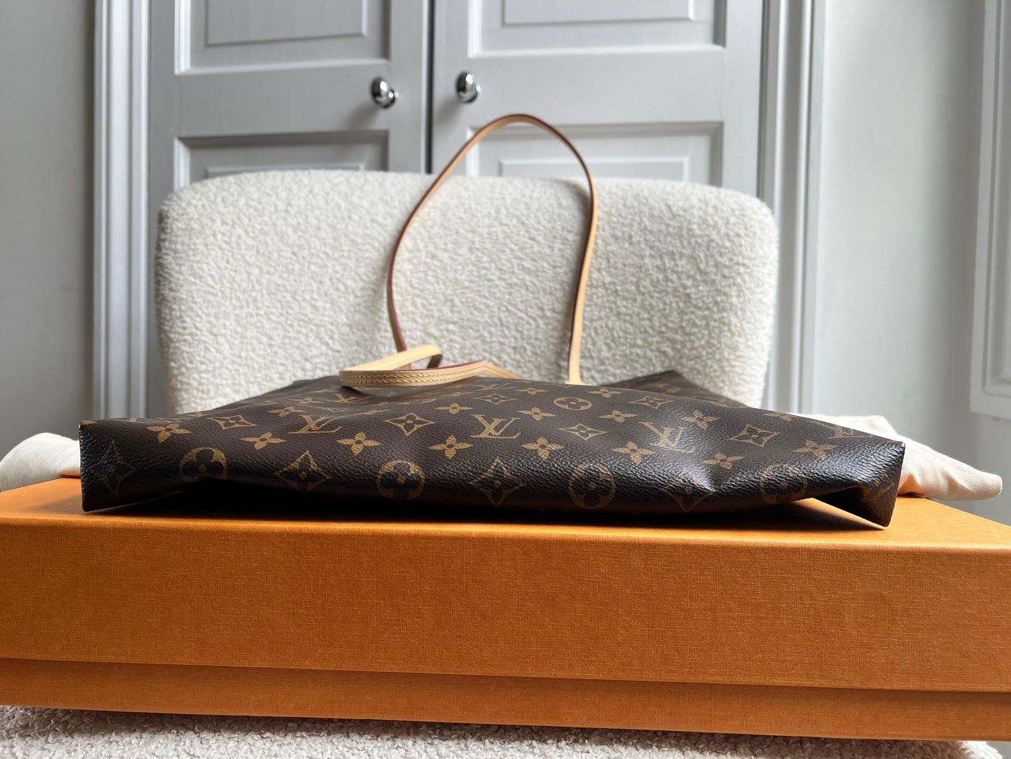 Louis Vuitton Carry It Tote
