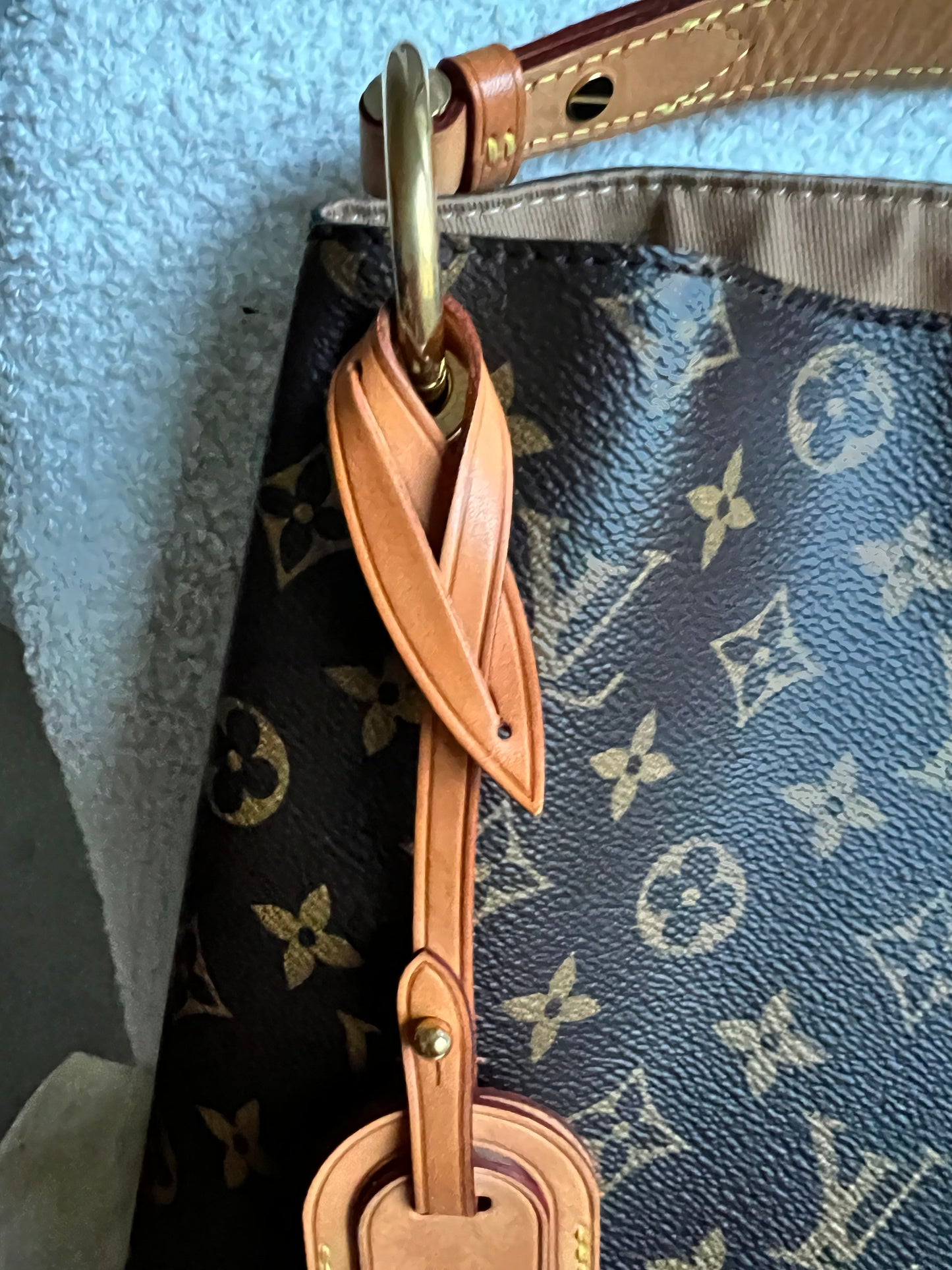Louis Vuitton Graceful MM Monogram (RRP £1,420)