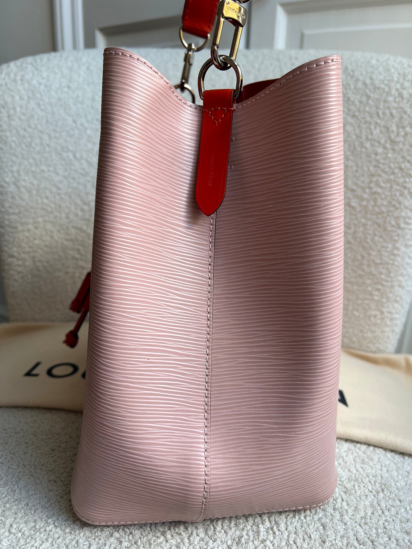 Louis Vuitton Neo Noe Bucket Bag Rose Ballerine (RRP £1,890)