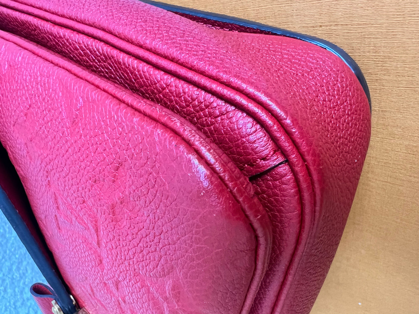 Louis Vuitton Pochette Metis Red Empreinte (RRP £2,130)