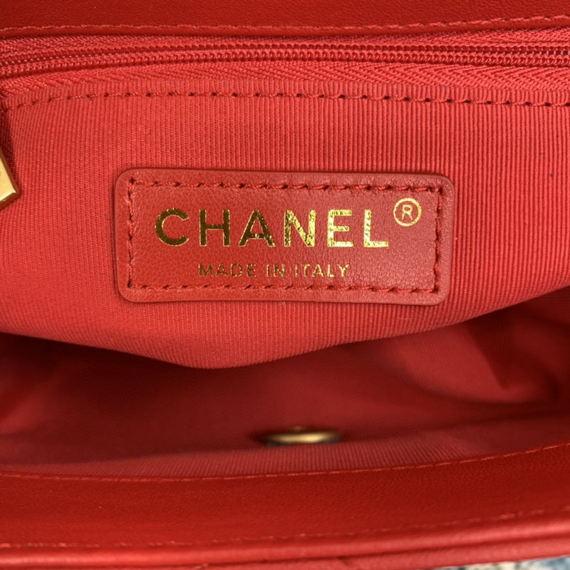 Chanel Luxury Handbag Style 497