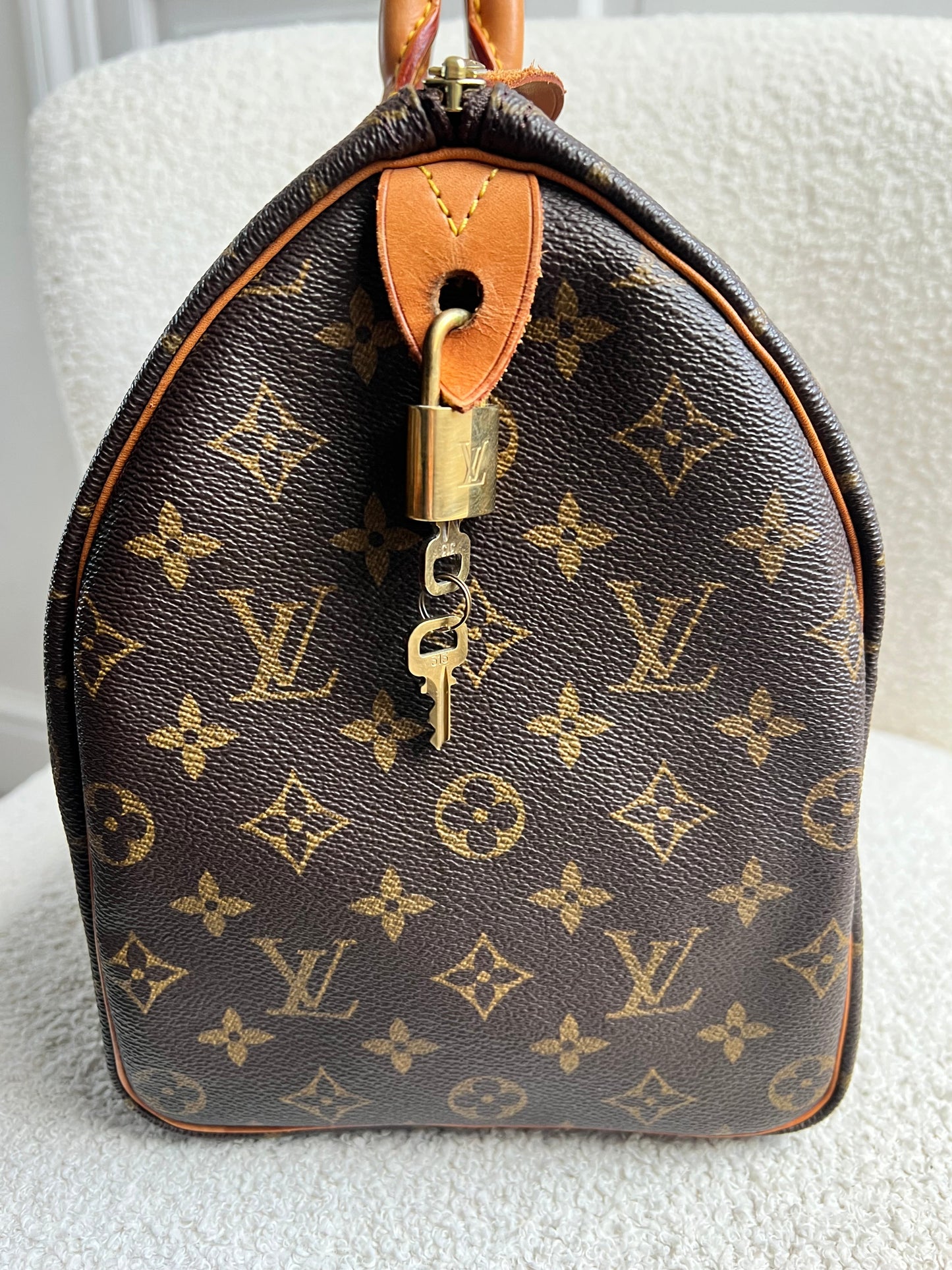 Louis Vuitton Speedy 35 Monogram Canvas