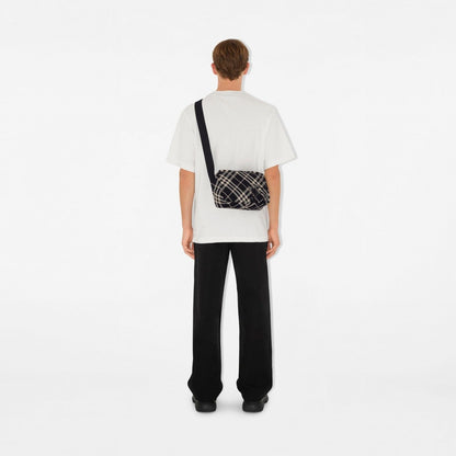 ESSENTIAL CROSSBODY BAG