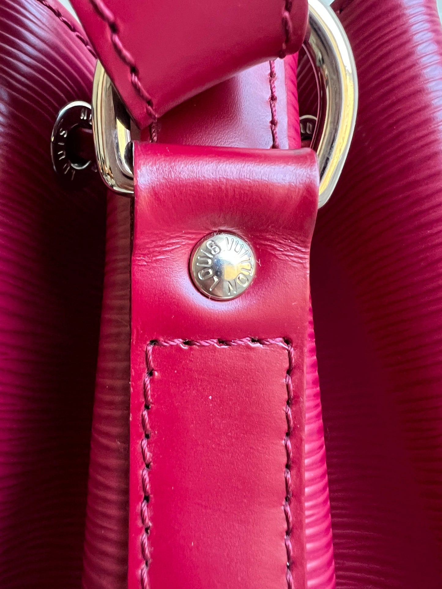 Louis Vuitton Fuchsia Epi Noe GM Bucket Bag