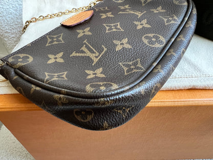 Louis Vuitton Multi Pochette Accessoires Khaki (RRP £2030)