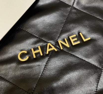 Chanel Luxury Handbag Style 302