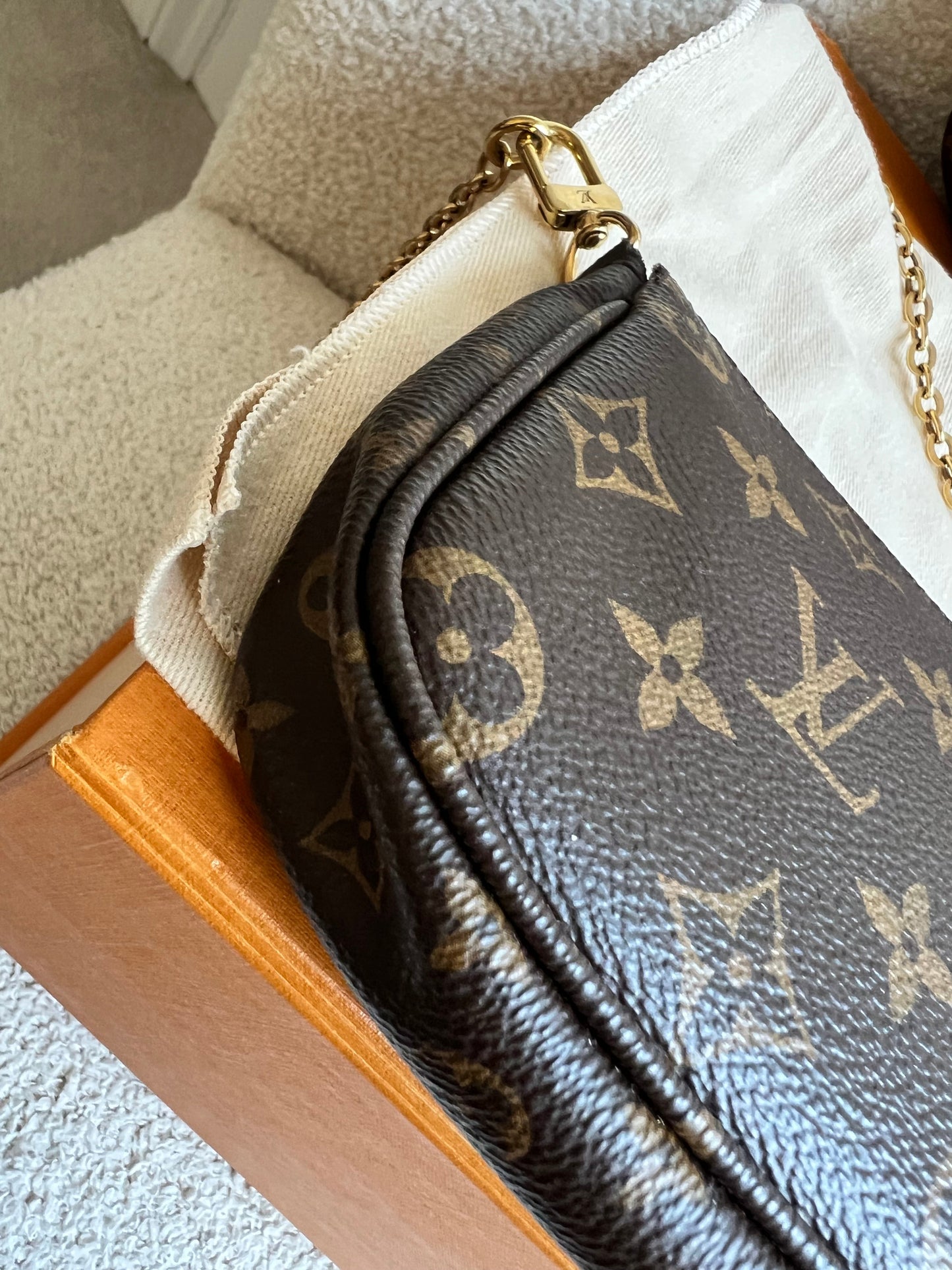 Louis Vuitton Multi Pochette Accessoires Khaki (RRP £2030)