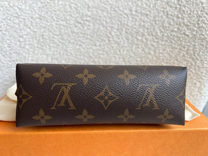 Louis Vuitton Cosmetic Pouch PM Monogram (RRP £425)
