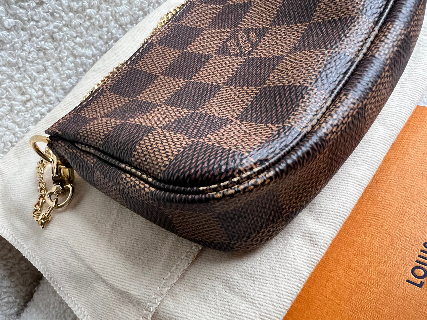 Louis Vuitton Damier Ebene Mini Pochette Accessoires (RRP £550)