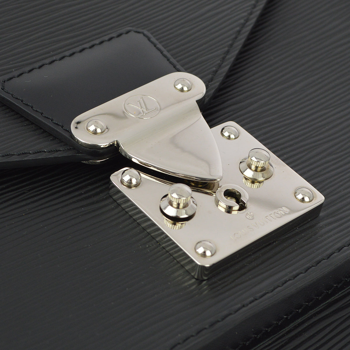 Louis Vuitton 2007 Black Epi Monceau 28 M52792