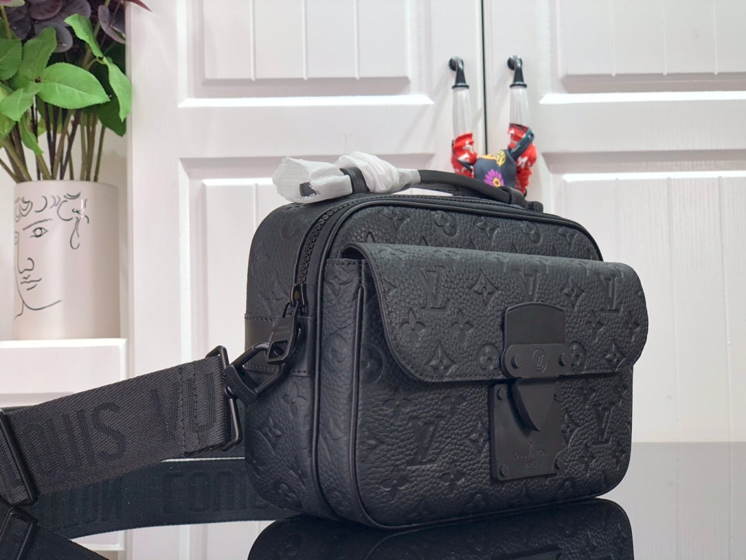 Louis Vuitton S Lock Messenger  Bag