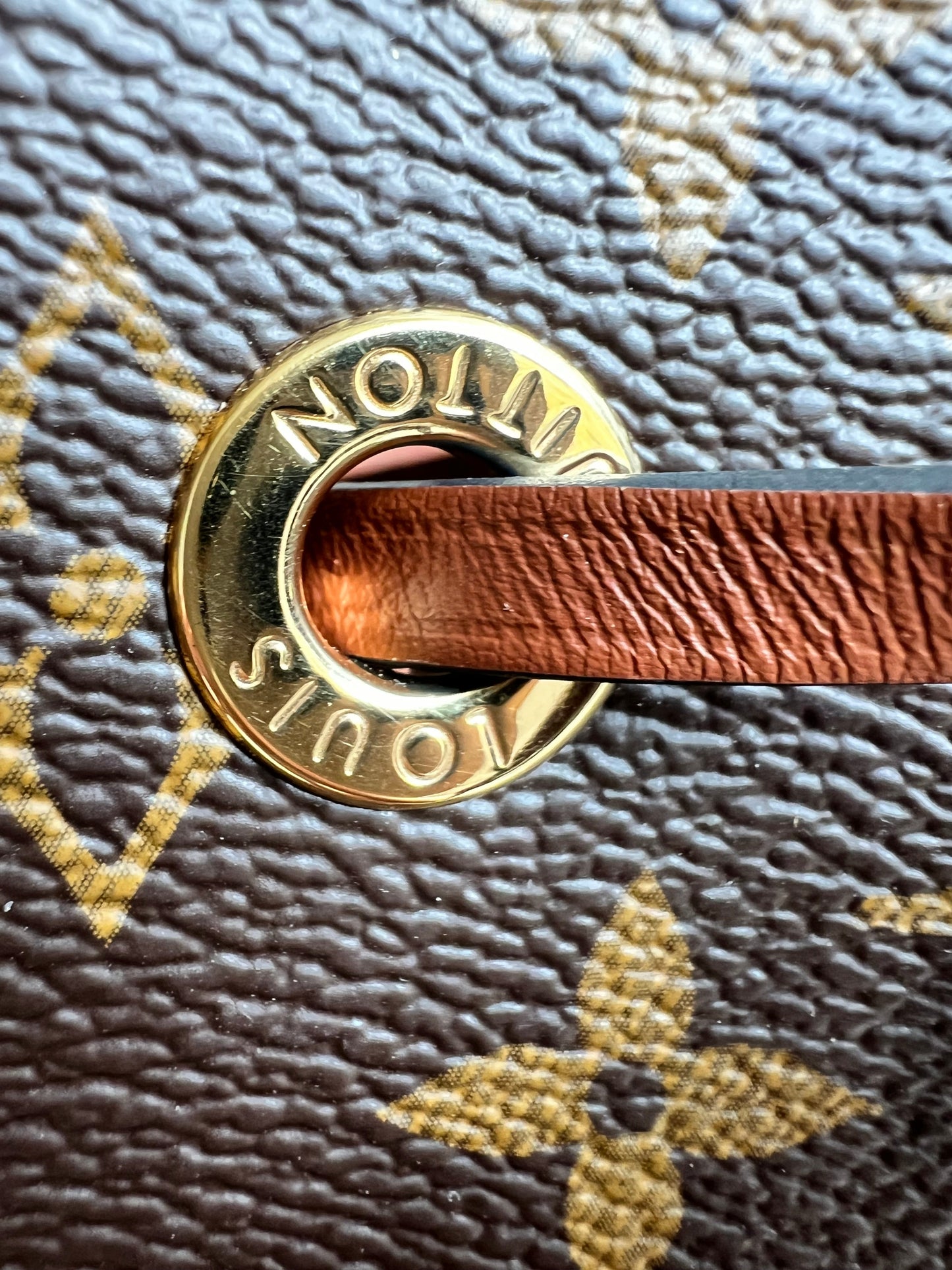 Louis Vuitton Neo Noe Monogram Caramel (RRP £1,560)