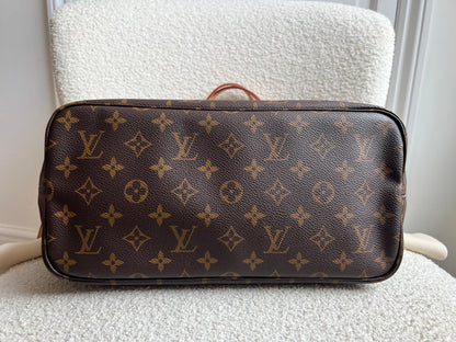Louis Vuitton Neverfull MM Monogram Pivoine (RRP £1,430)
