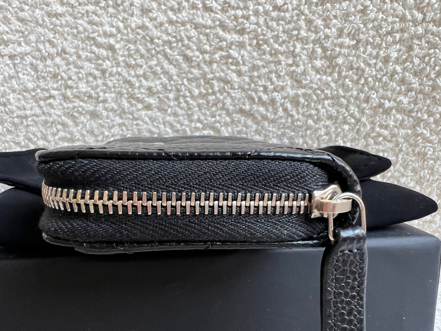 Chanel Black Quilted Caviar Zip Round Purse with Silver Hardware (RRP £550)
