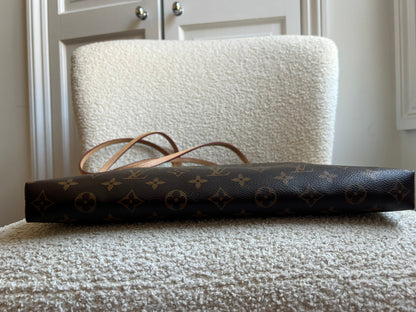 Louis Vuitton Carry It Tote