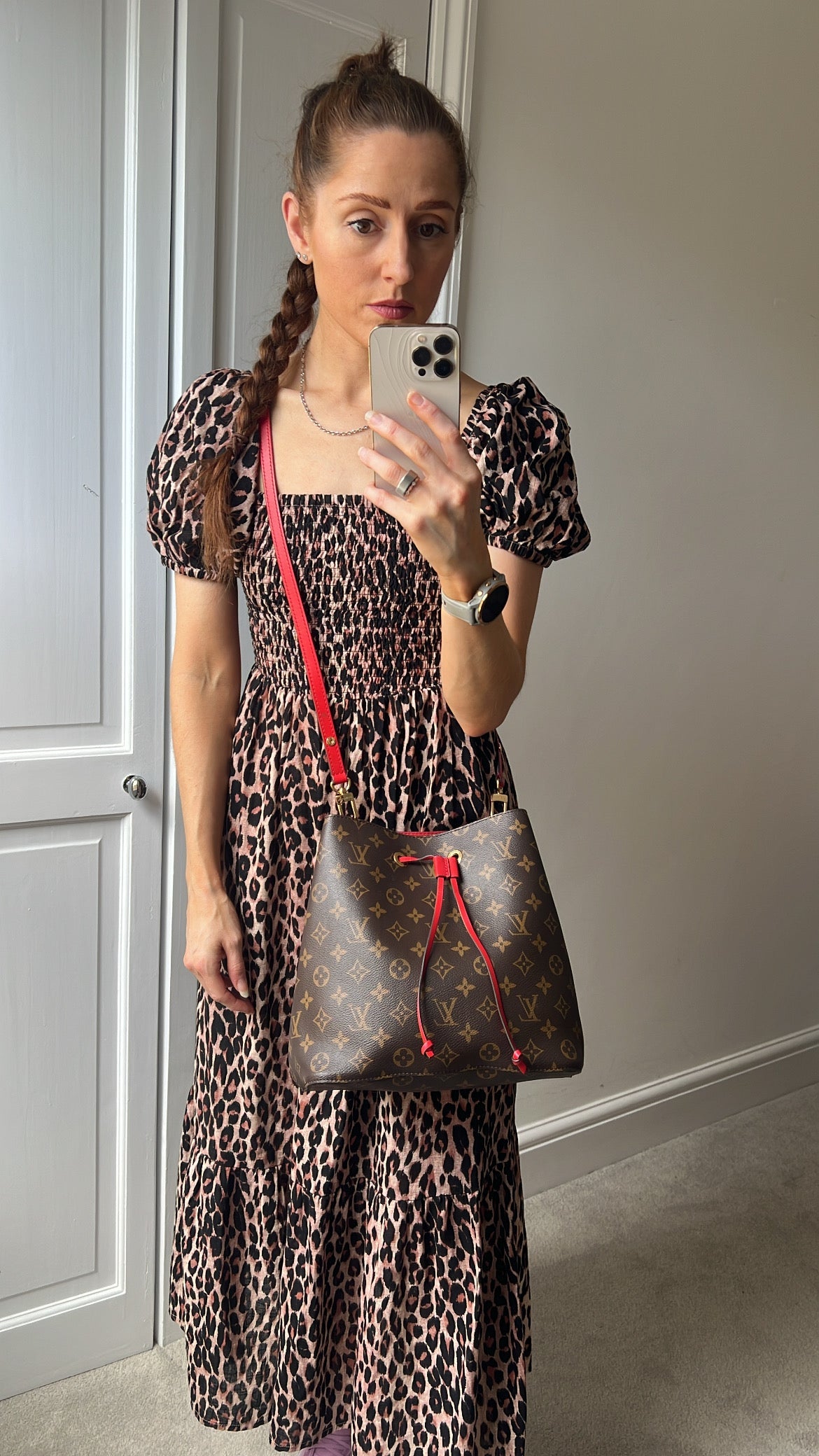 Louis Vuitton Neo Noe Monogram Coquelicot (RRP £1,790)