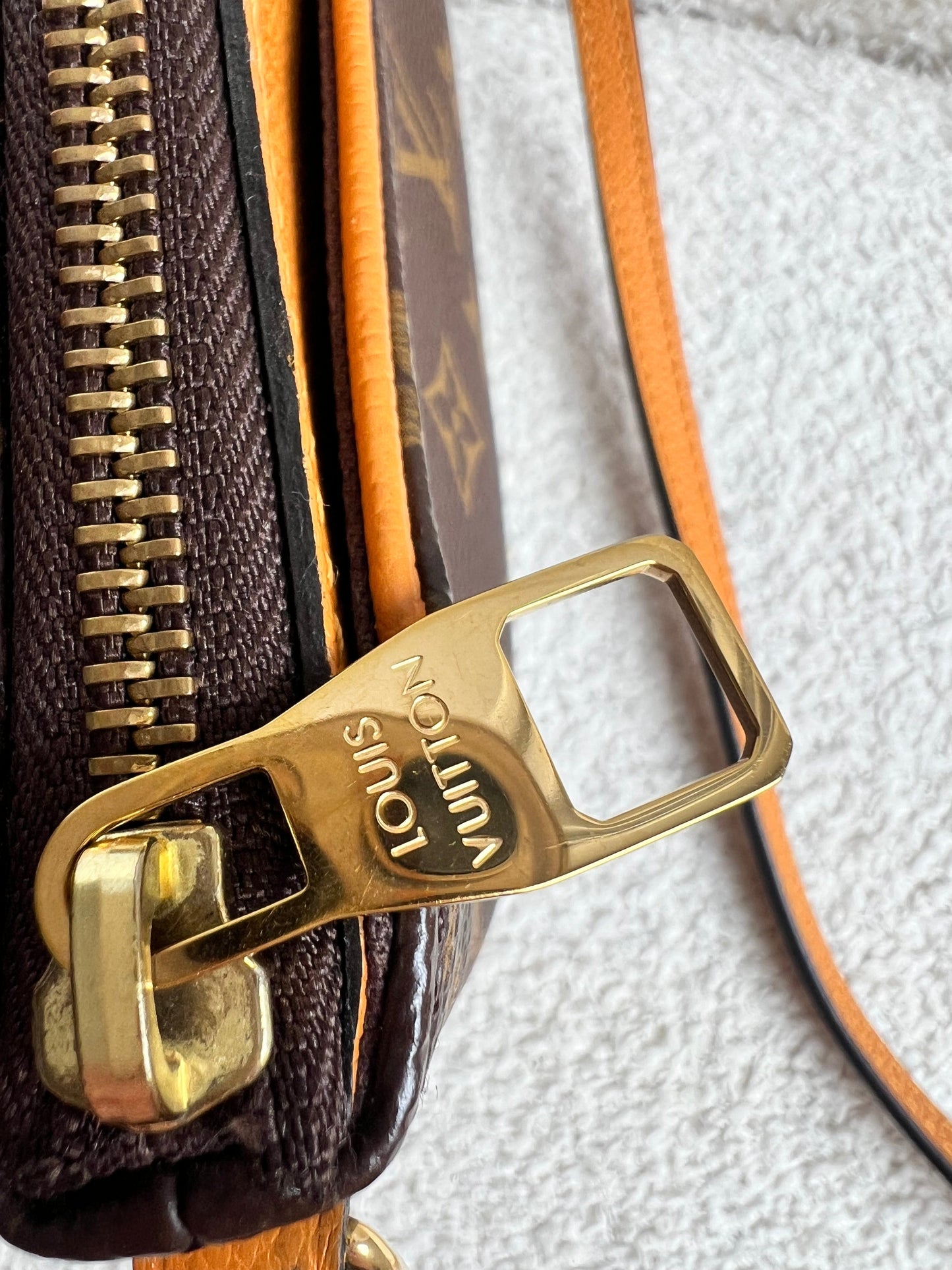 Louis Vuitton Monogram Safran Pallas Pochette