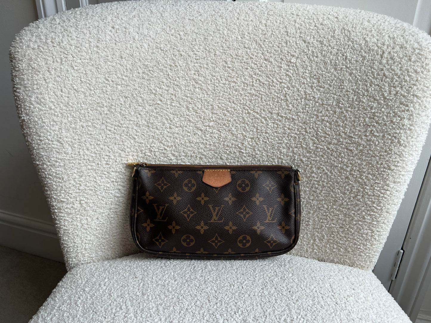 Louis Vuitton Pochette Monogram