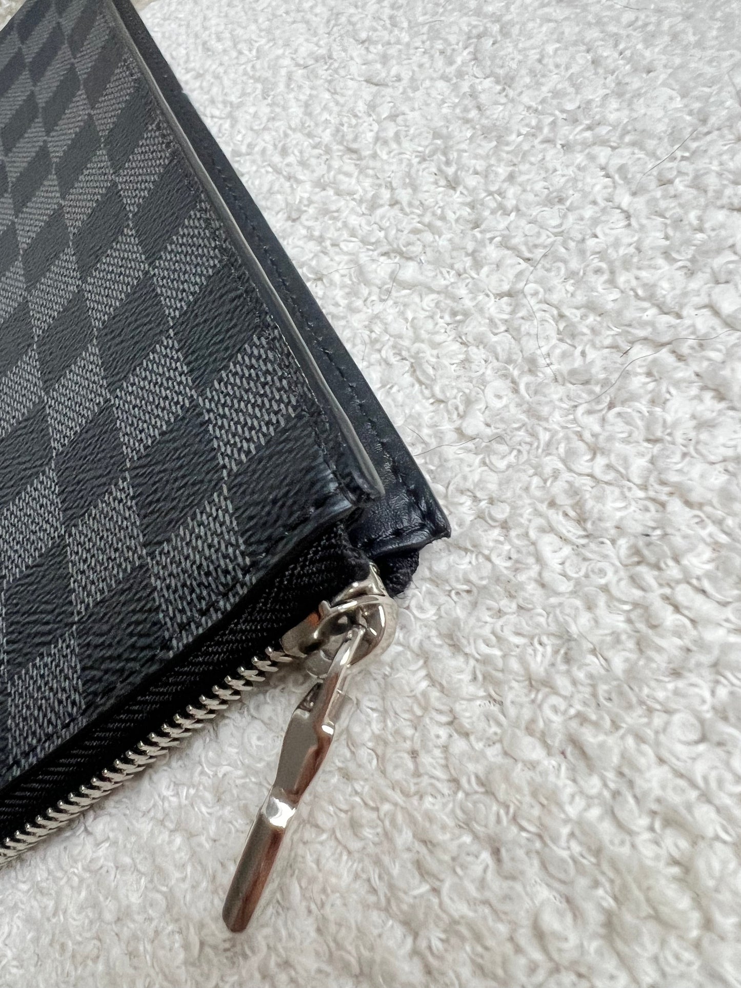 Louis Vuitton Pochette Jour GM Damier Graphite
