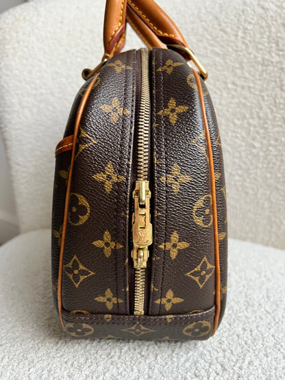 Louis Vuitton Monogram Trouville